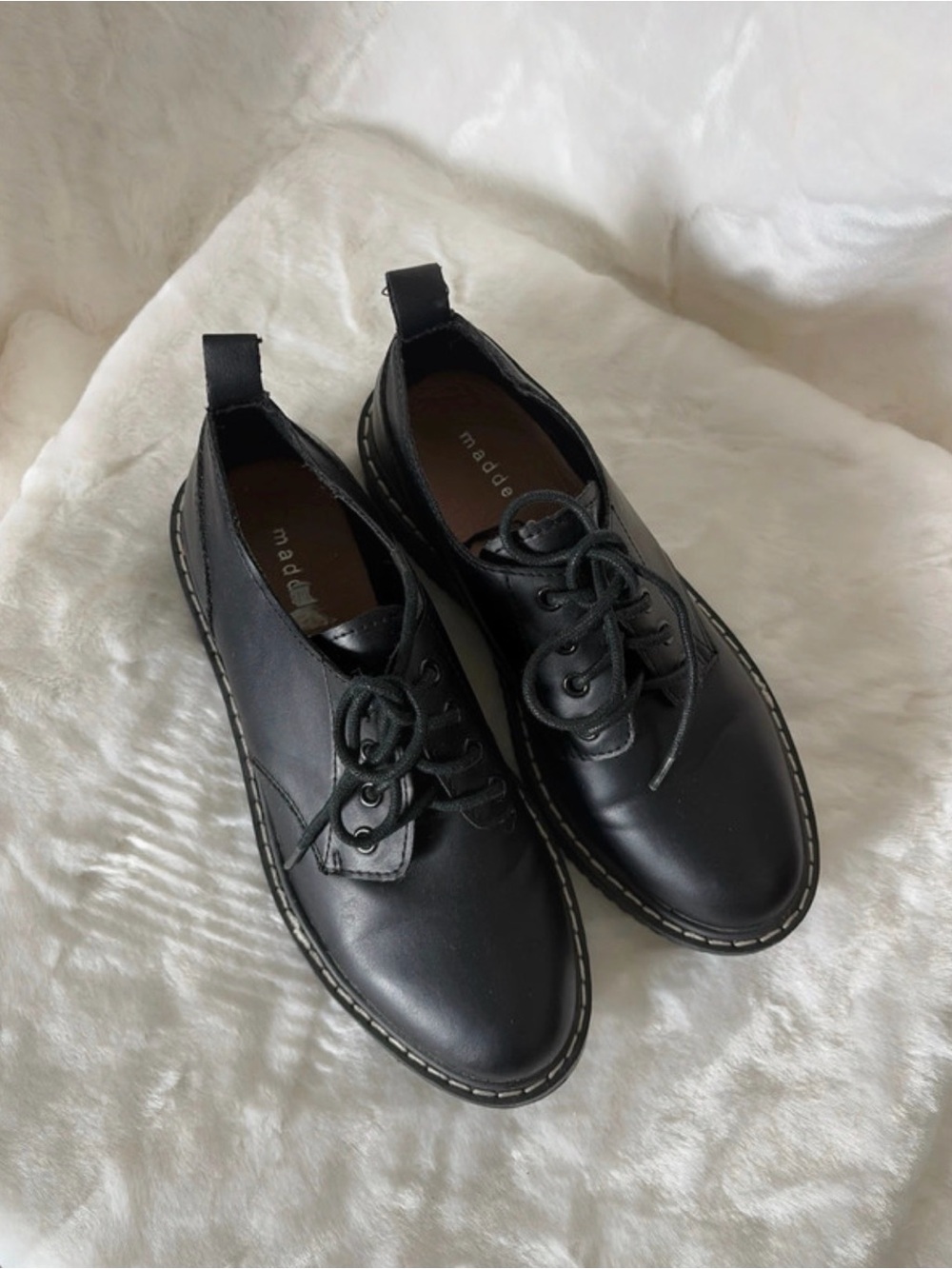 Madden Girl Black Leather Lace-Up Derby Shoes